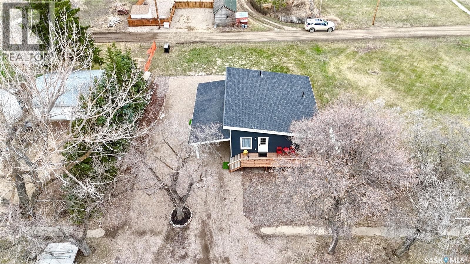 210 Coulthard STREET — photo 5
