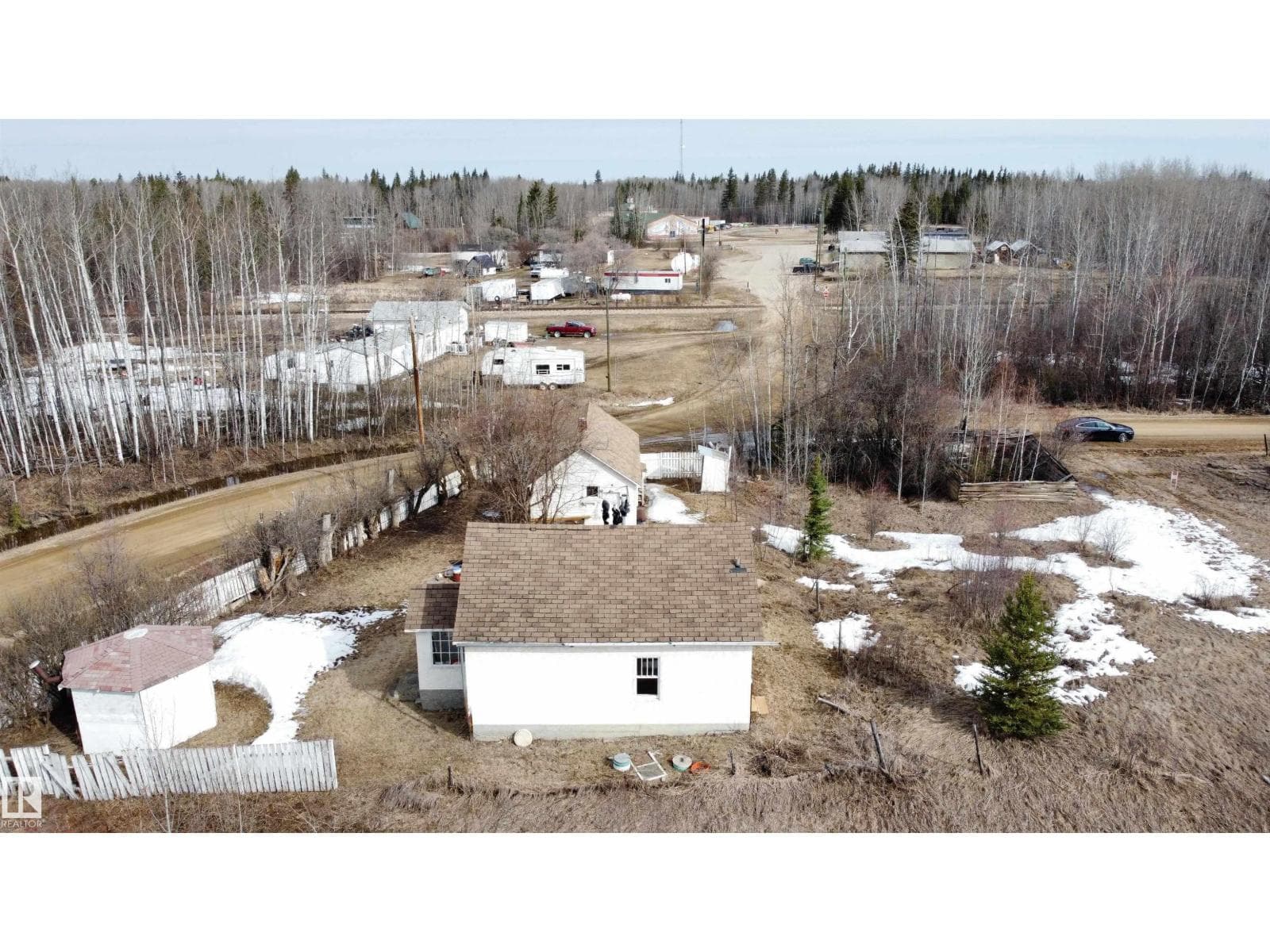 173035 Twp Rd 653 — photo 2