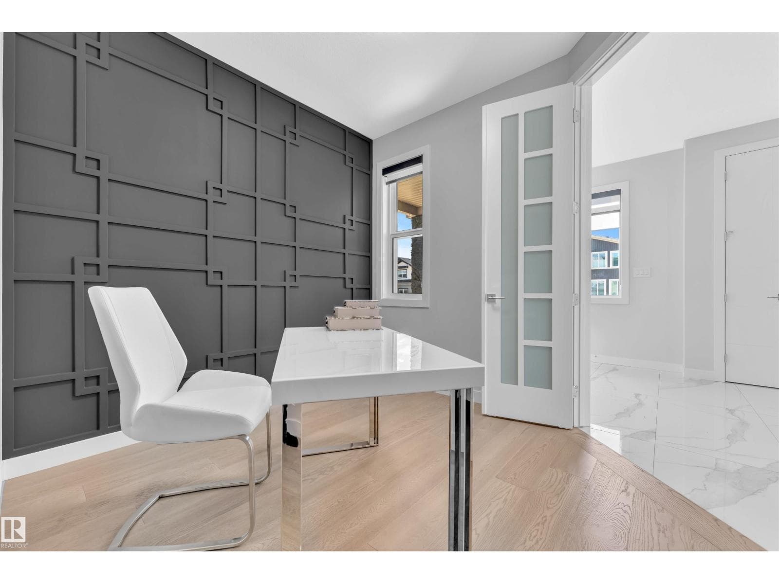 377 Linden LO — photo 4