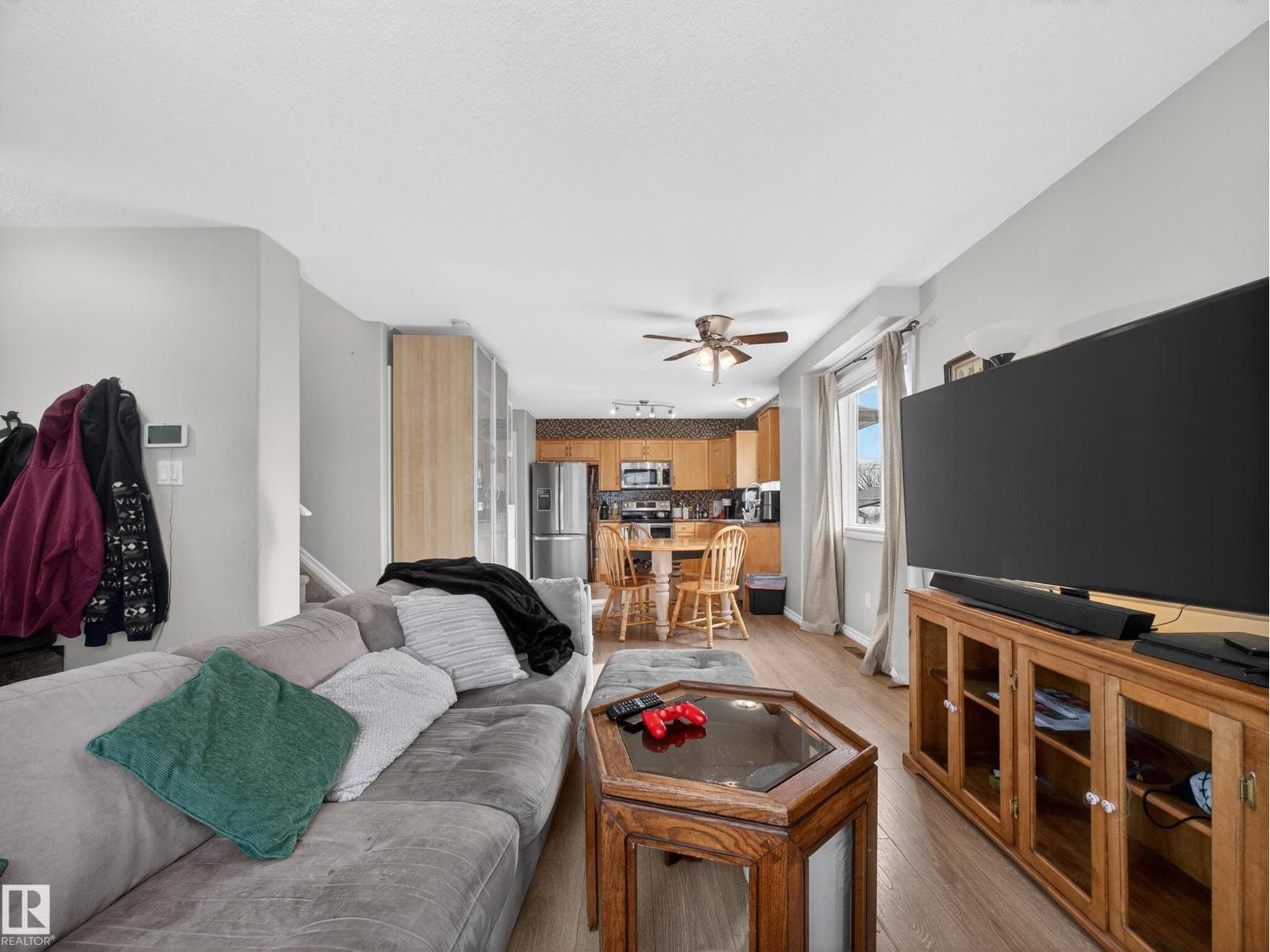 11933 77 ST NW — photo 3