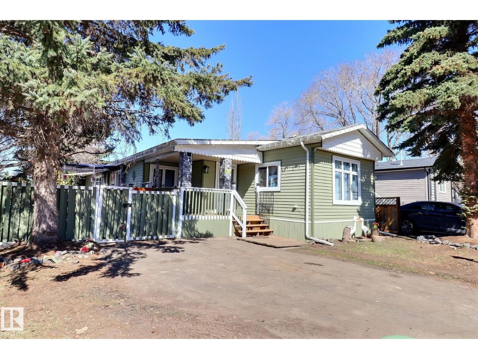 602 Evergreen PA NW