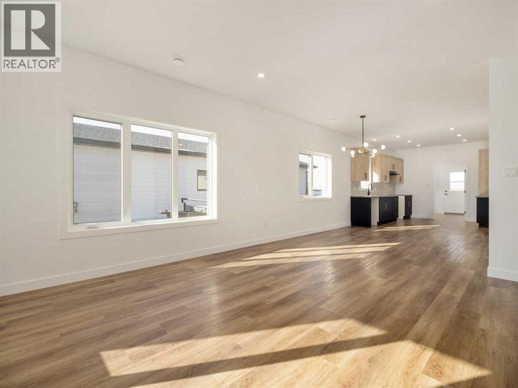 7046 48 Street — photo 5