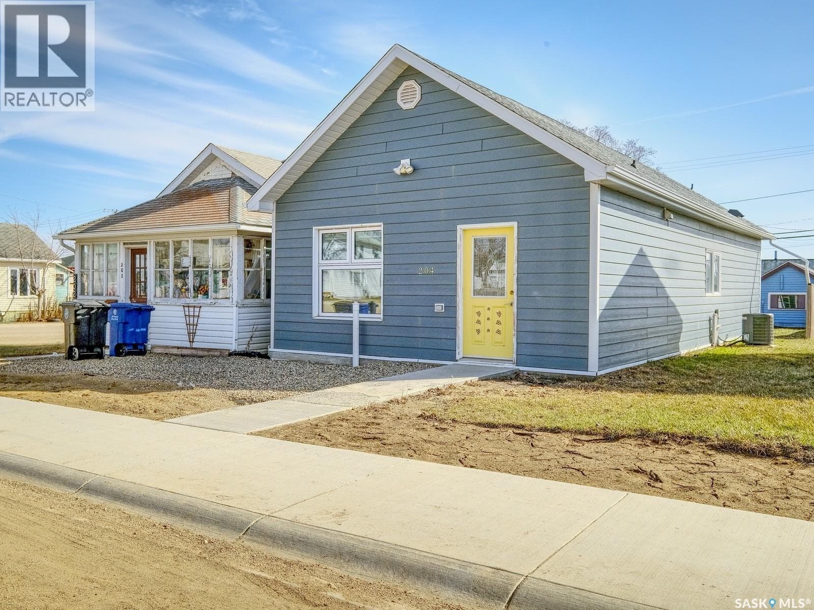204 2nd AVENUE W