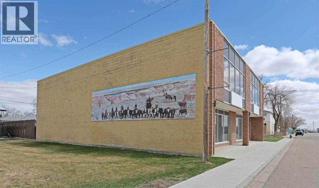 120 1 Avenue E — photo 3