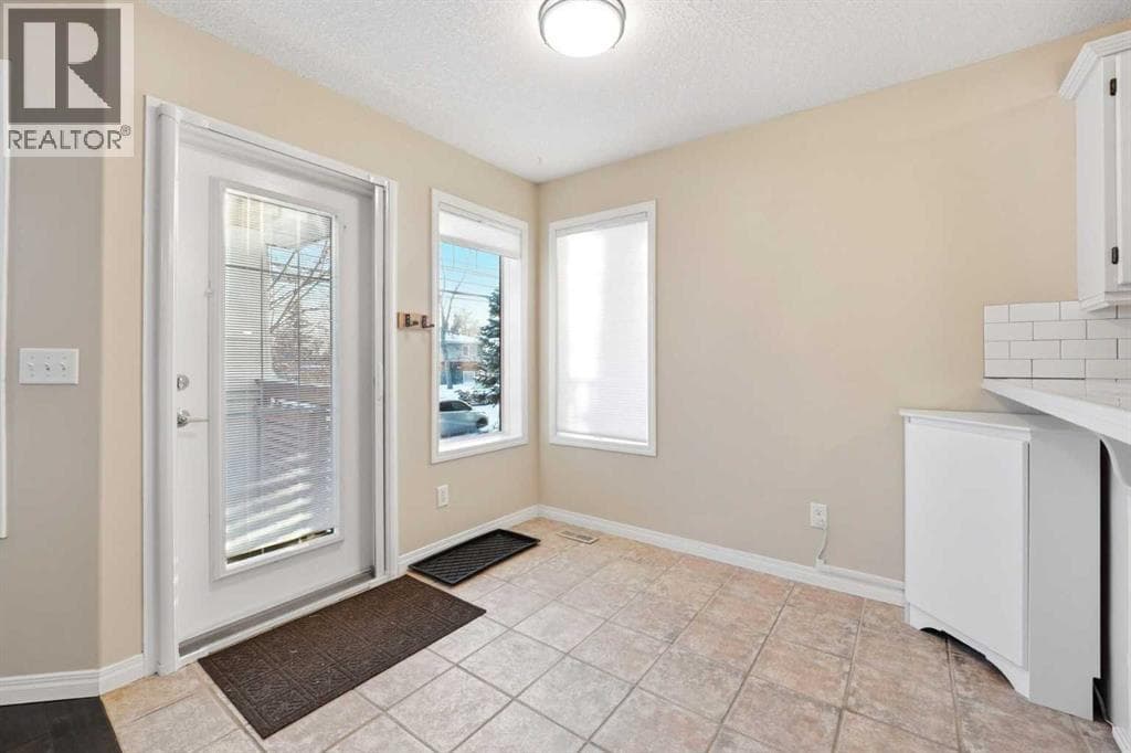 1, 20 34 Avenue SW photo 3