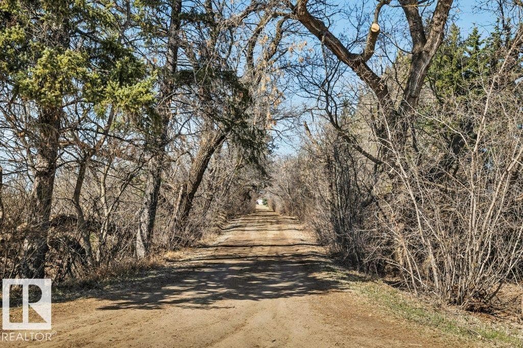 27110 Twp Rd 513 — photo 5