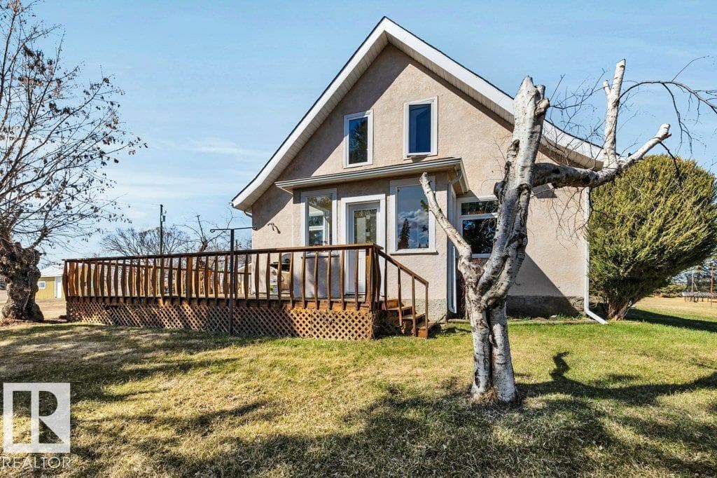 27110 Twp Rd 513 — photo 3