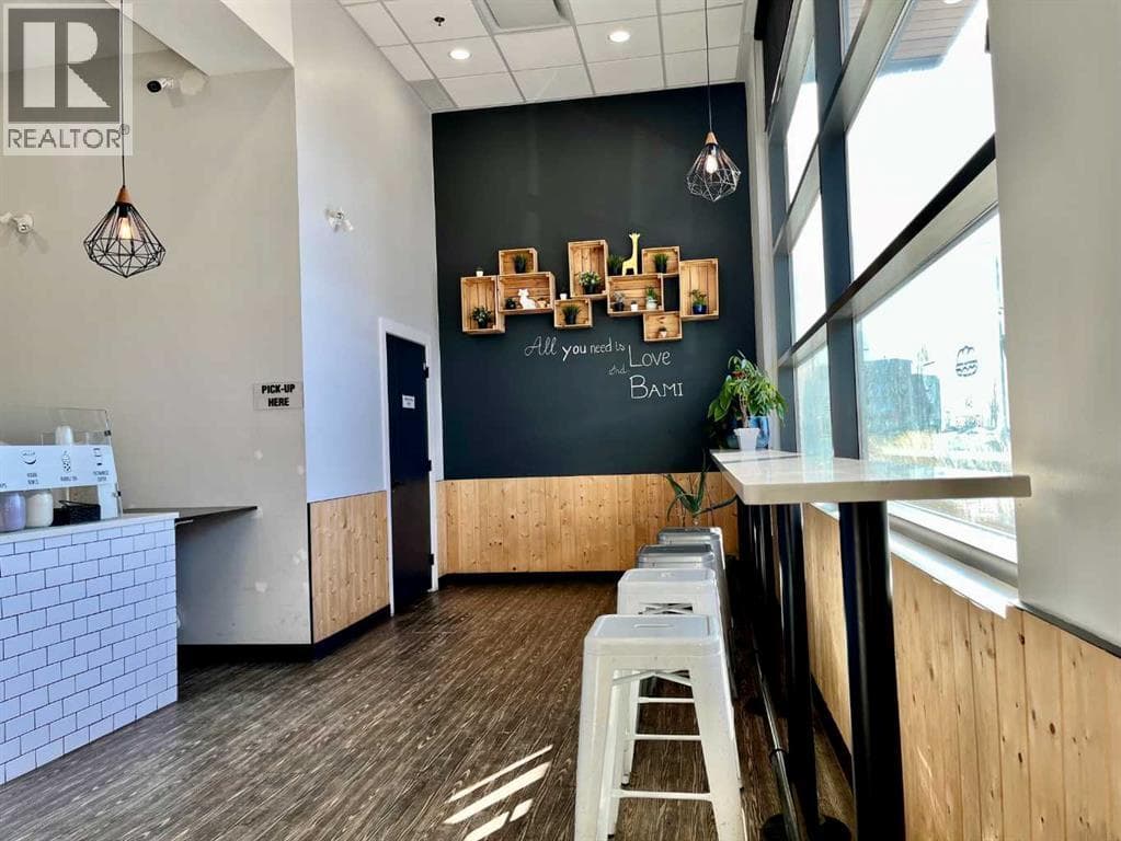2110, 12 Royal Vista Way NW — photo 3