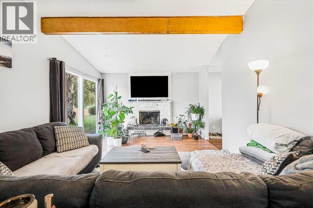 5112 Maryvale Drive NE — photo 4