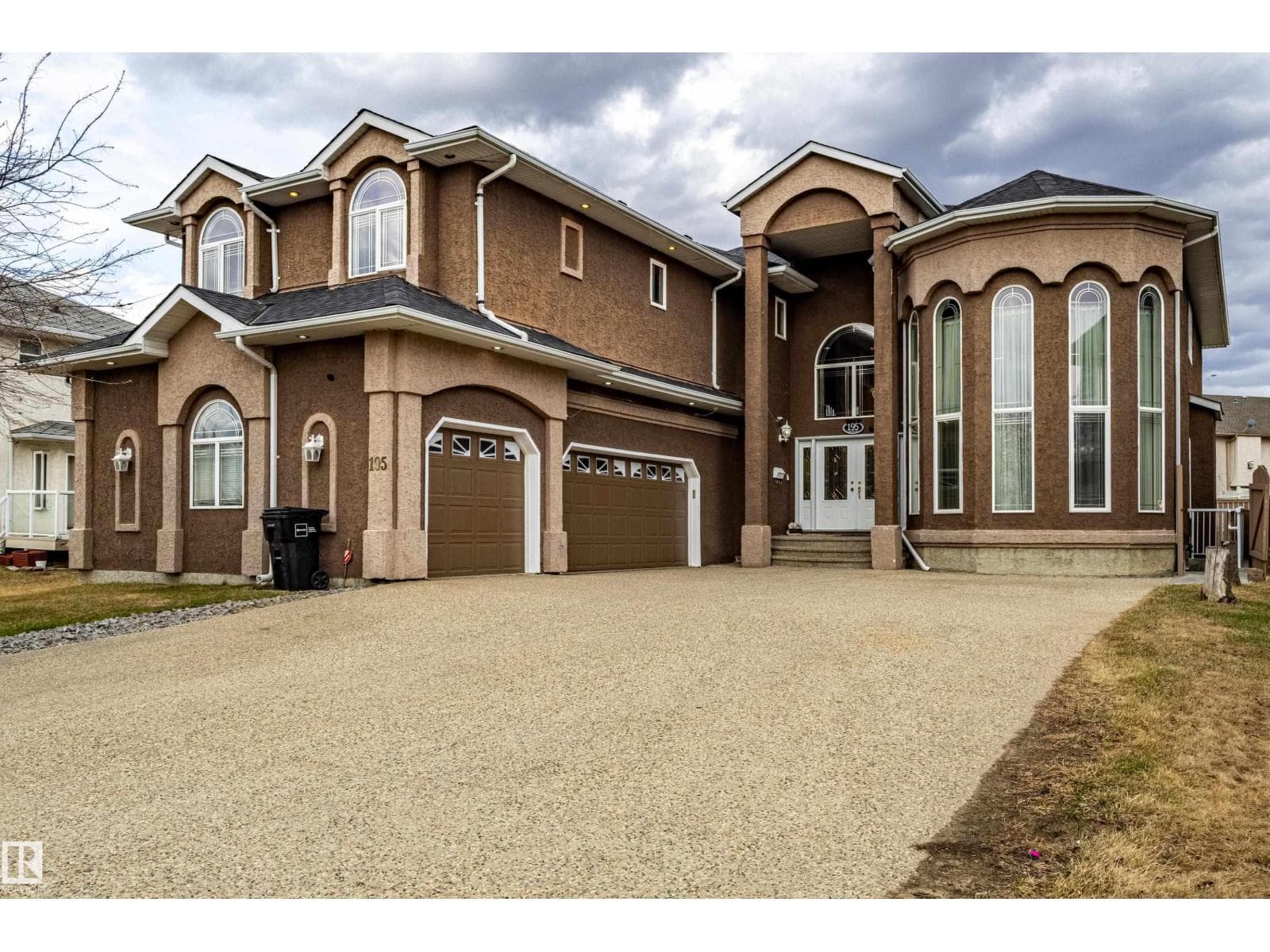 195 KULAWY DR NW