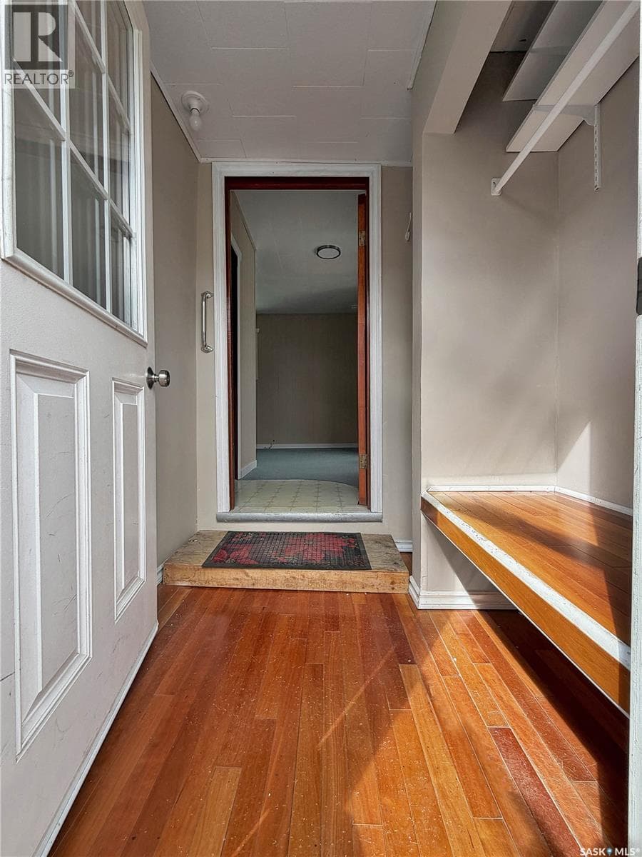 604 Sussex AVENUE — photo 2
