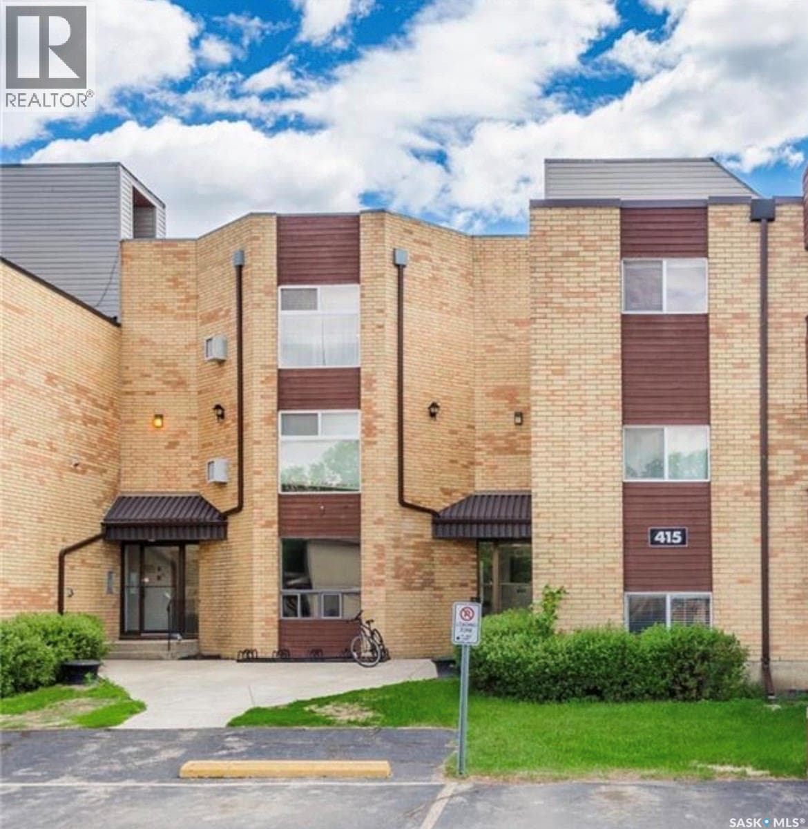 305 415 Tait COURT