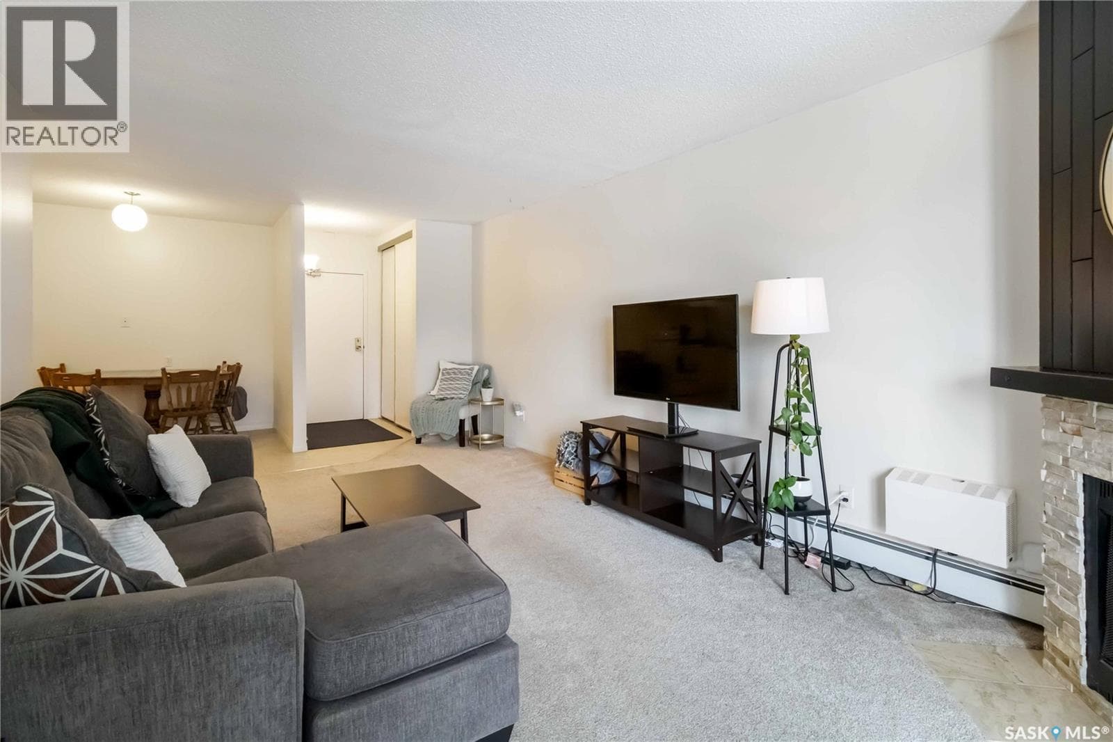305 415 Tait COURT — photo 5