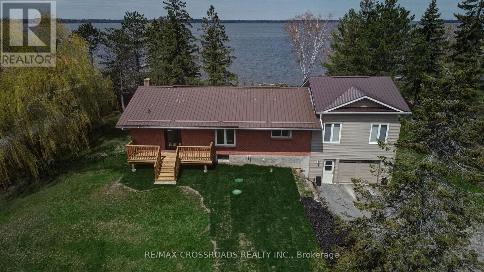 4 bed 3 bath single family at 8 WILLIAMS POINT ROAD — $1,225,000