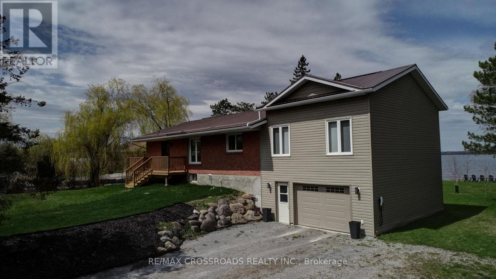 8 WILLIAMS POINT ROAD photo 2