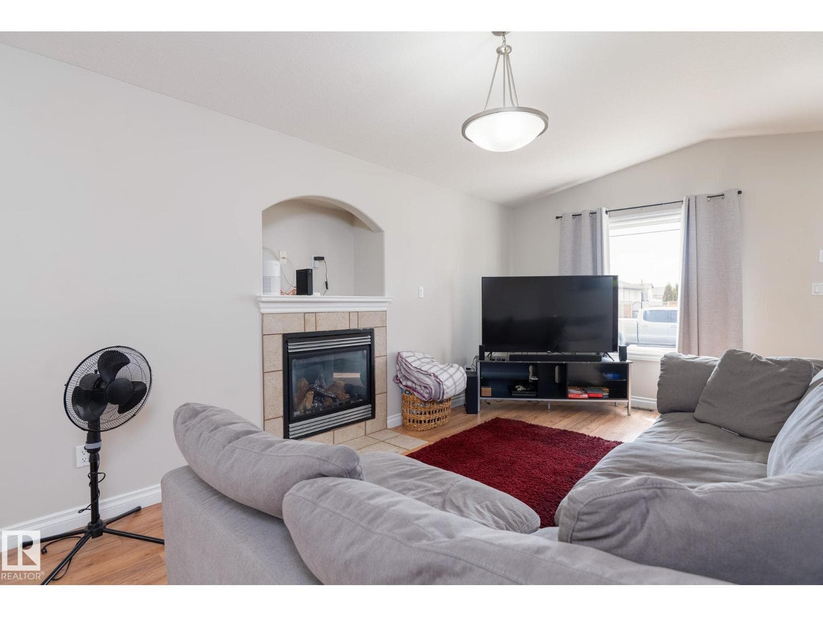 2620 LAKE AV — photo 3