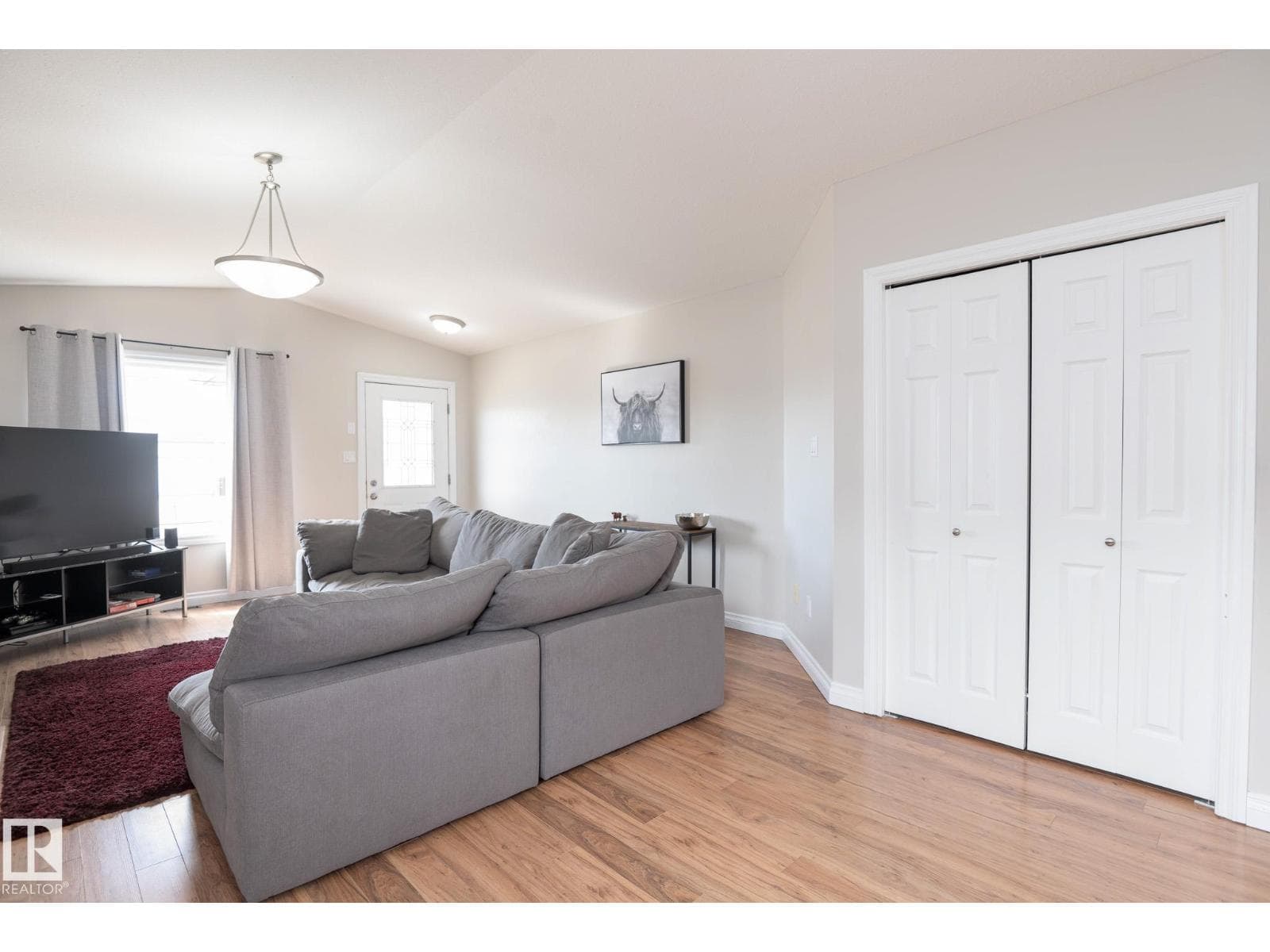 2620 LAKE AV — photo 4