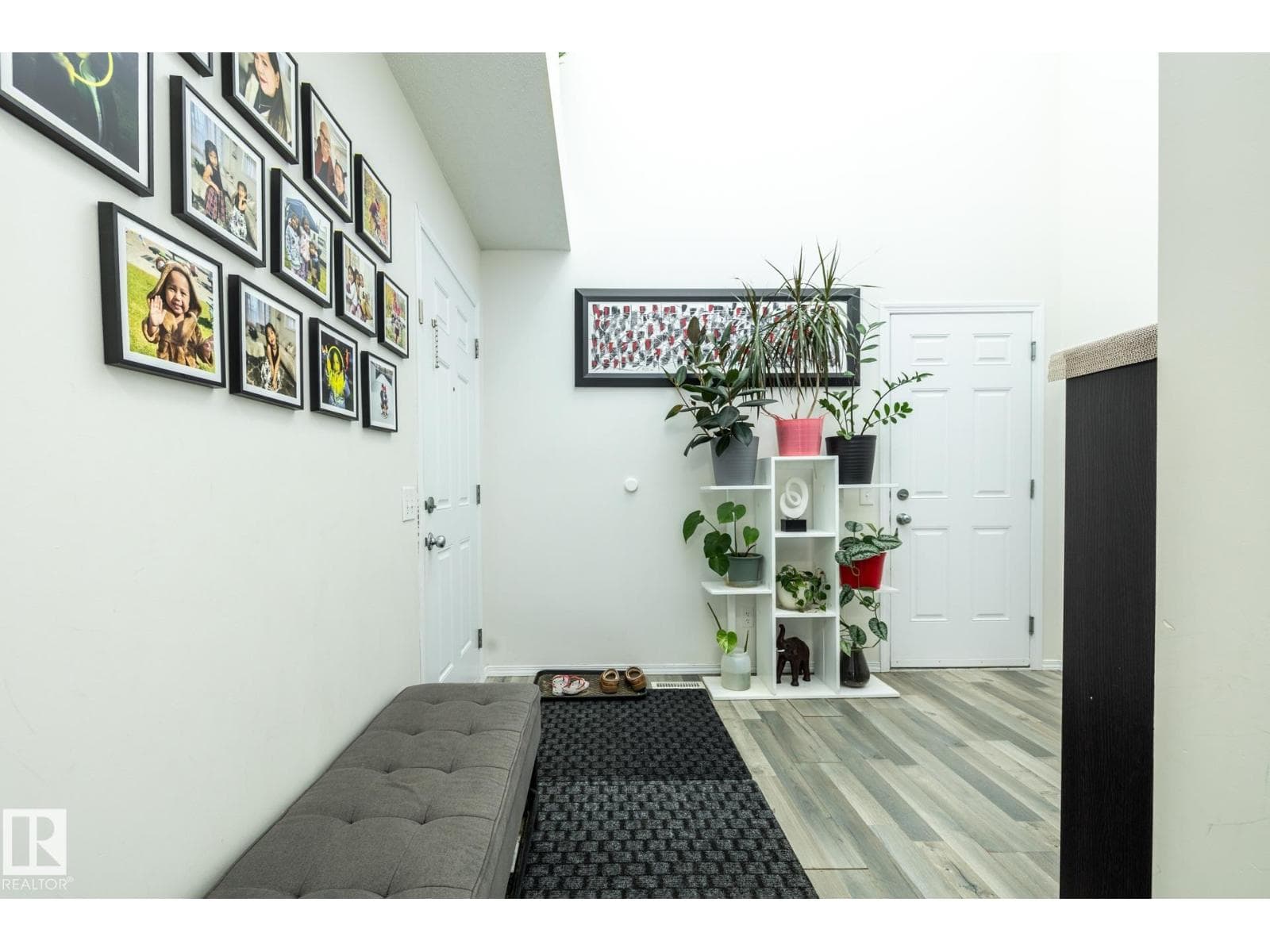 8644 173 AV NW — photo 4