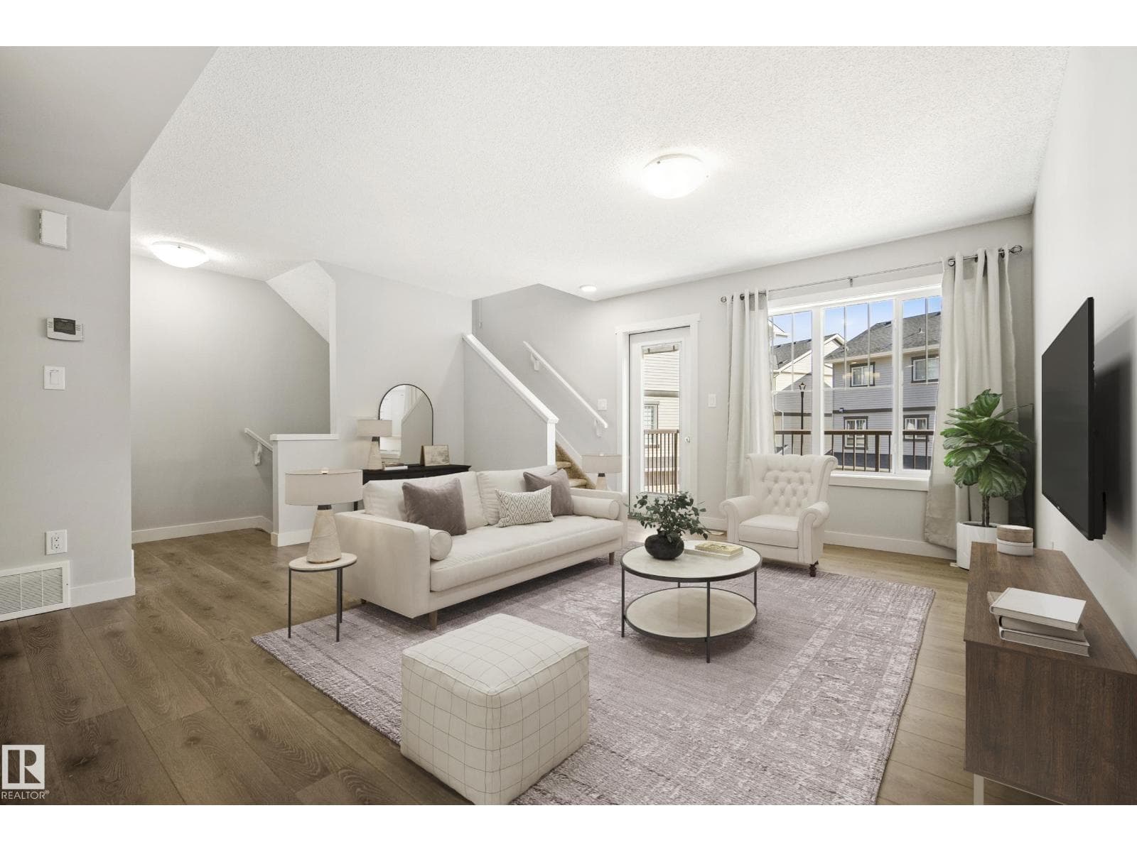 #90 50 Mclaughlin DR