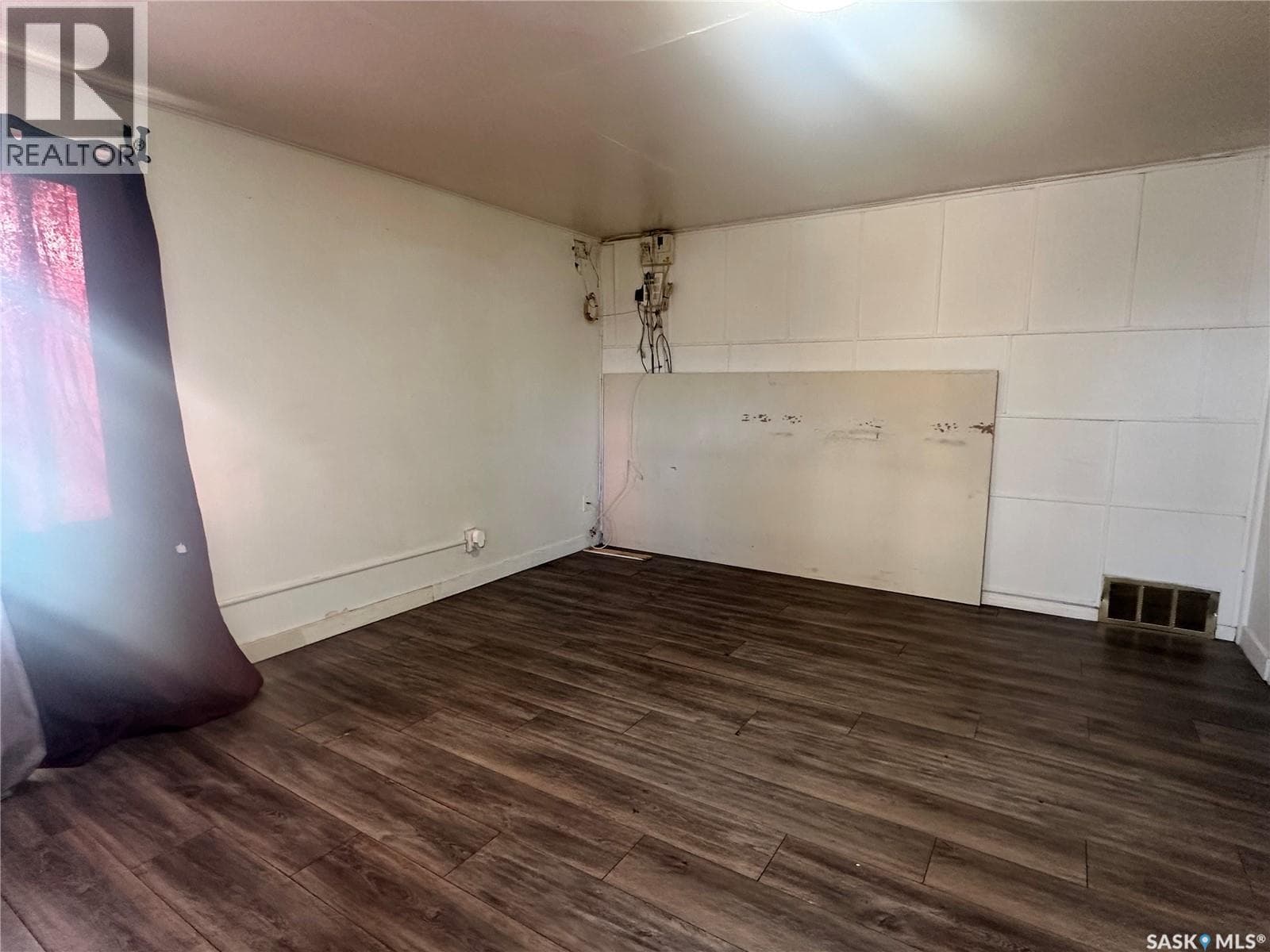 1050 Vaughan STREET — photo 2