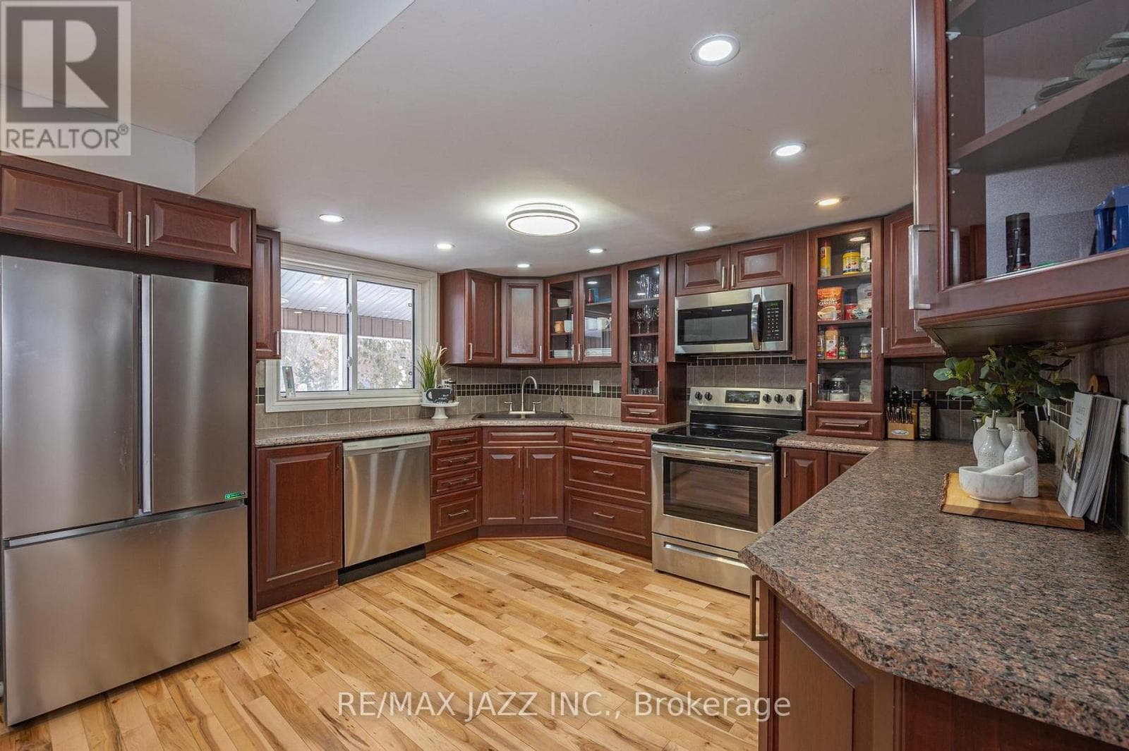 48 JOHNSTONE LANE photo 10