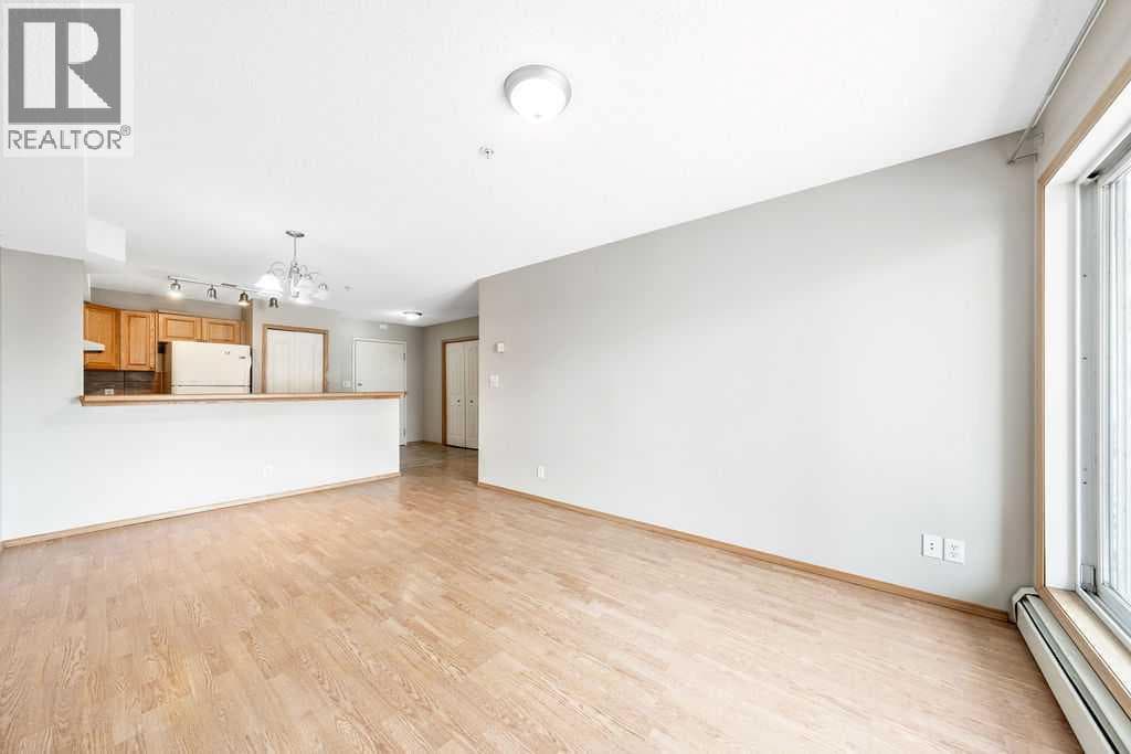 103, 92 Saddletree Court NE — photo 4