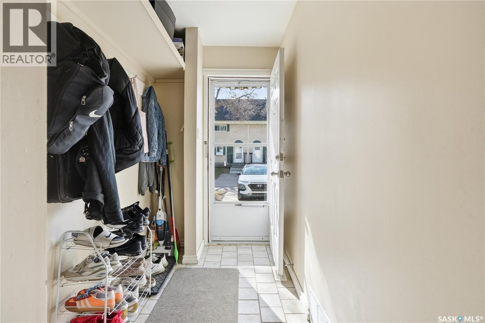 7 Killarney WAY — photo 3