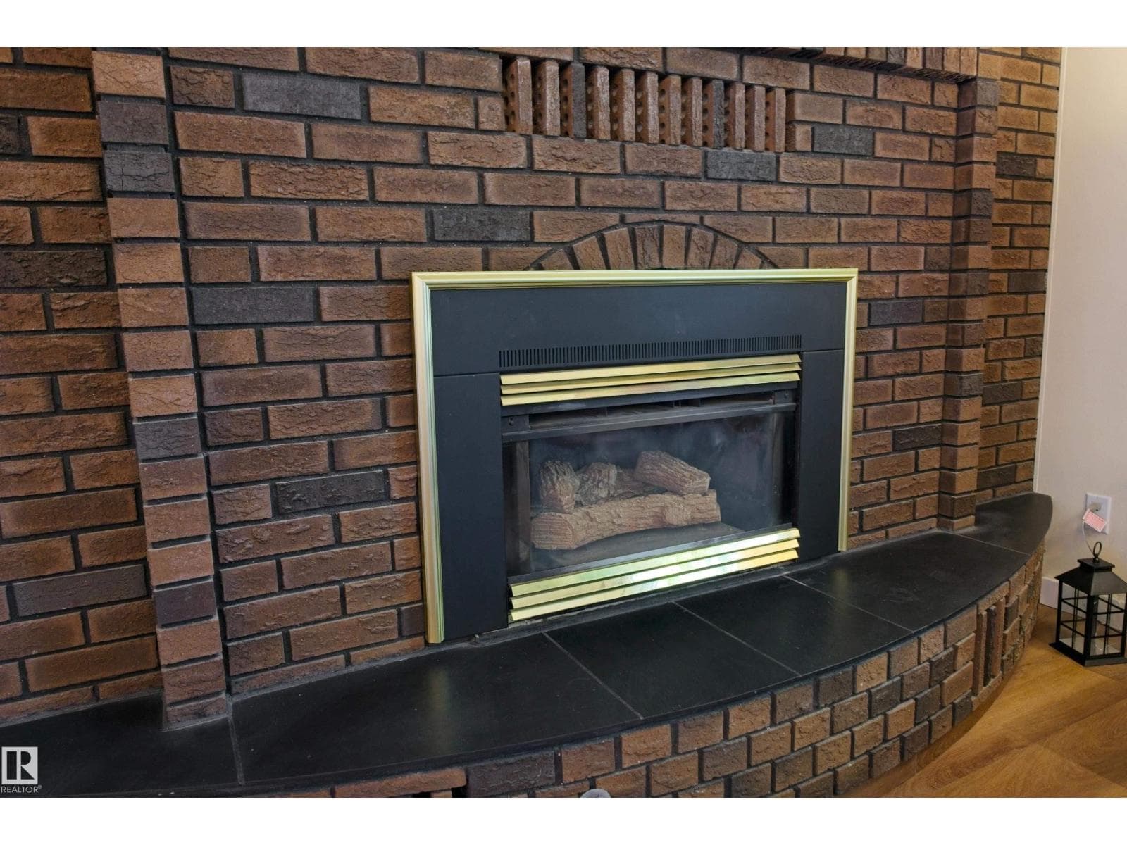 4904 43A ST photo 10