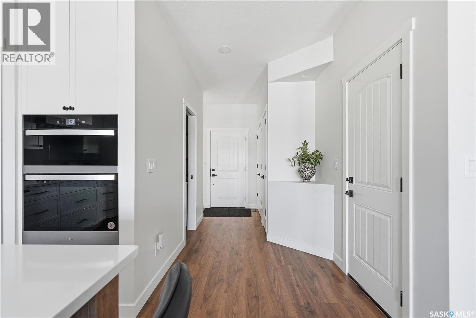 22 720 Brighton BOULEVARD — photo 2