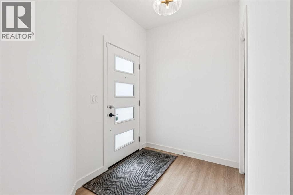 70 Prince Crescent — photo 2