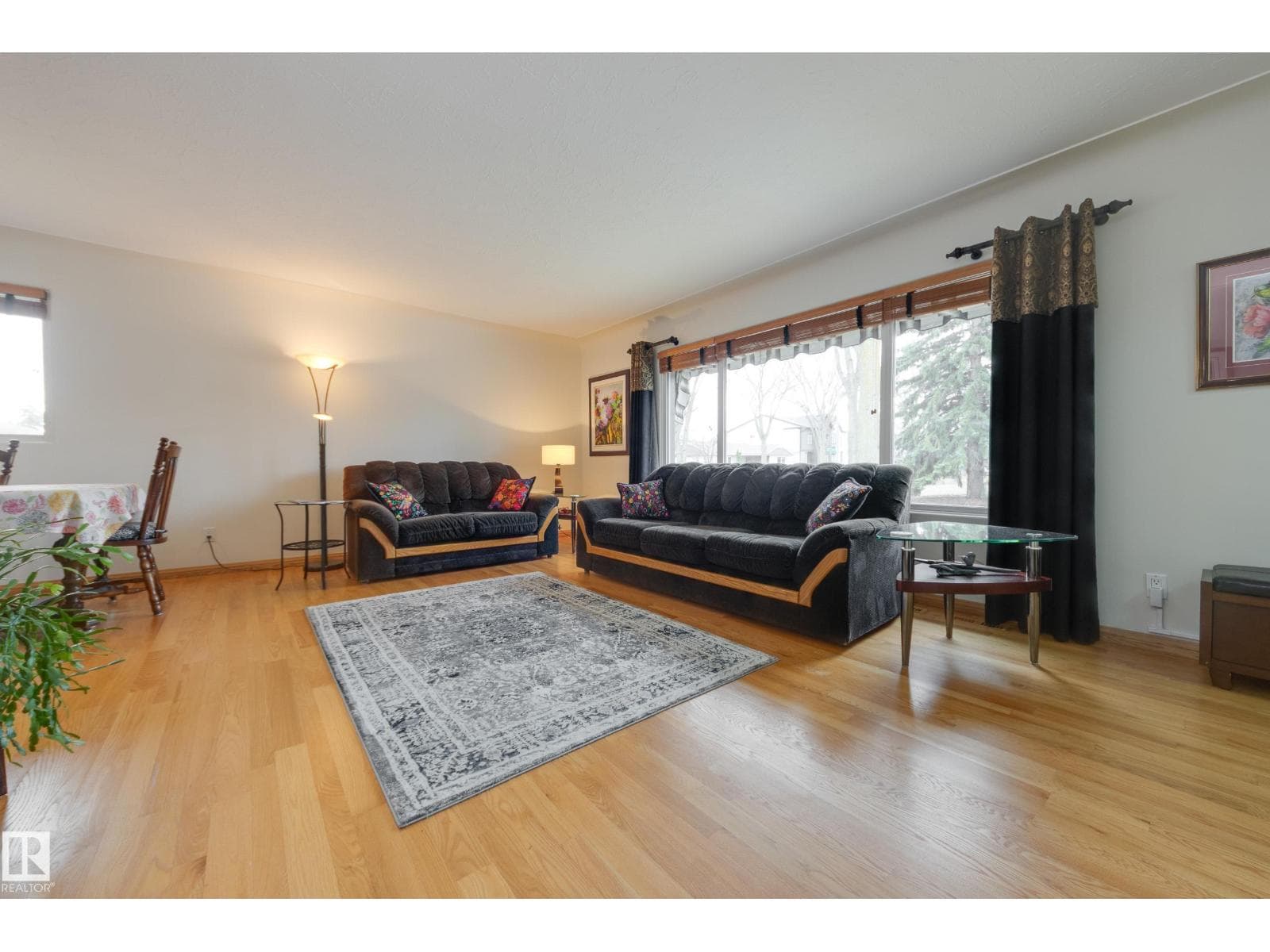 9503 77 ST NW — photo 5