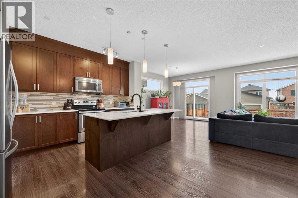 15 Fireside Crescent — photo 5
