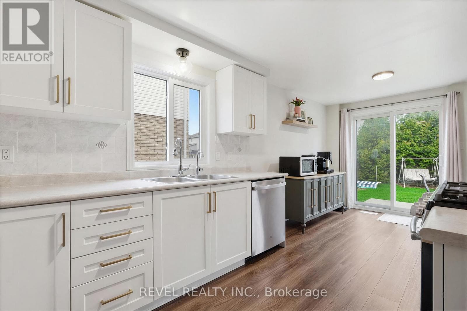 86 BROOKMEAD STREET photo 6