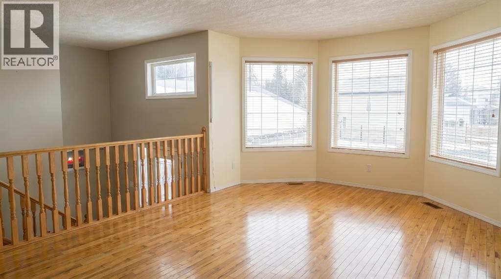 189 Sitar Crescent — photo 5