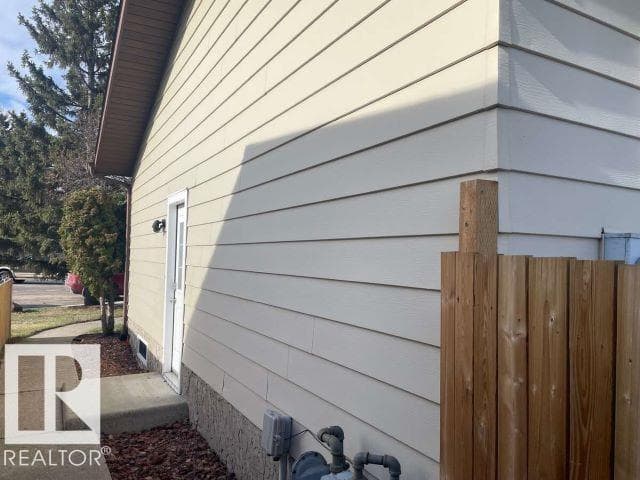 1929 65 ST NW — photo 3