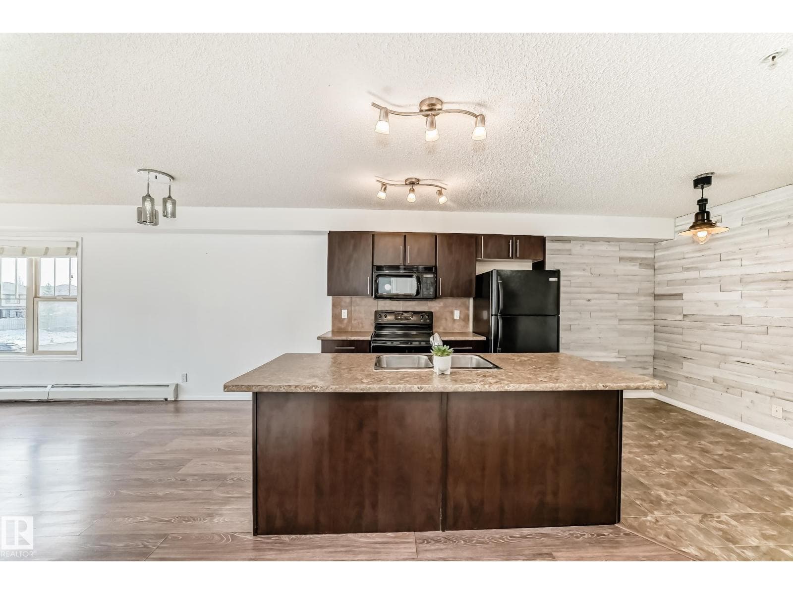 #301 103 AMBLESIDE DR SW — photo 5