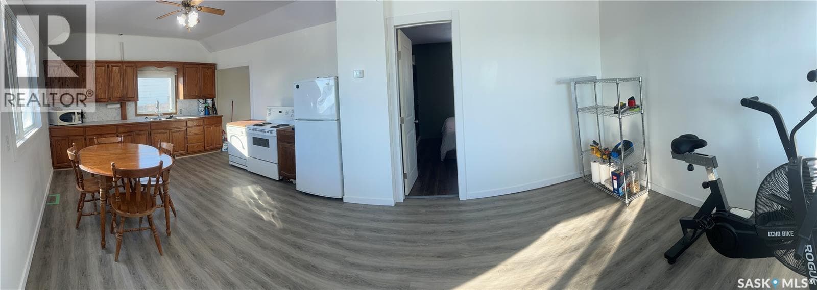 314 RAILWAY STREET — photo 4
