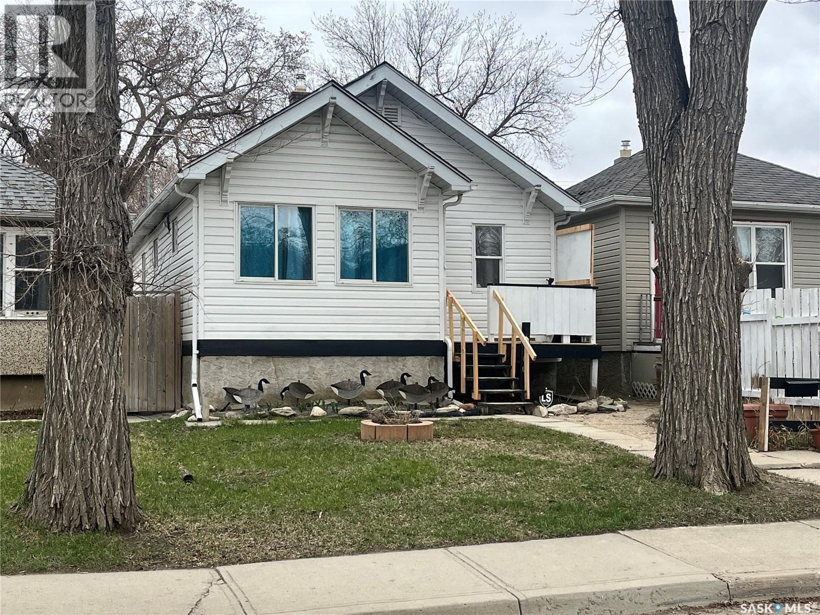 1166 RETALLACK STREET