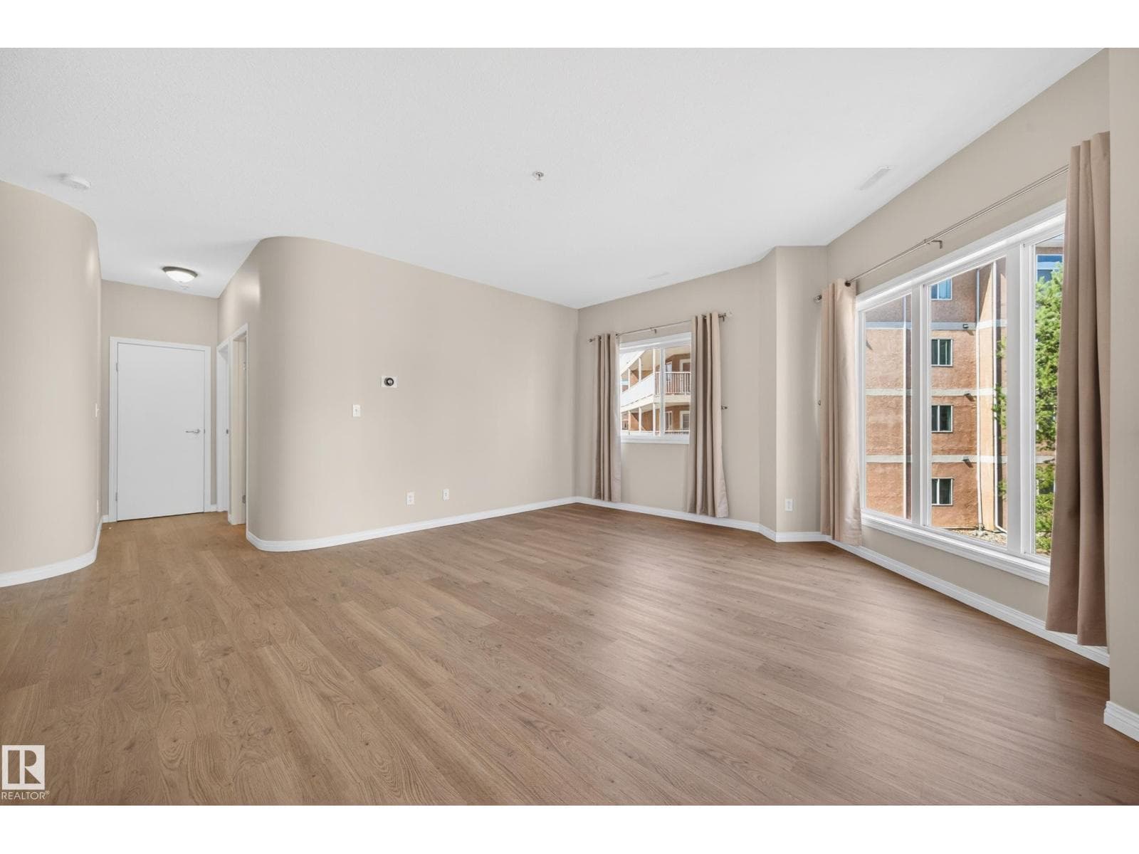 #222 4304 139 AV NW — photo 3