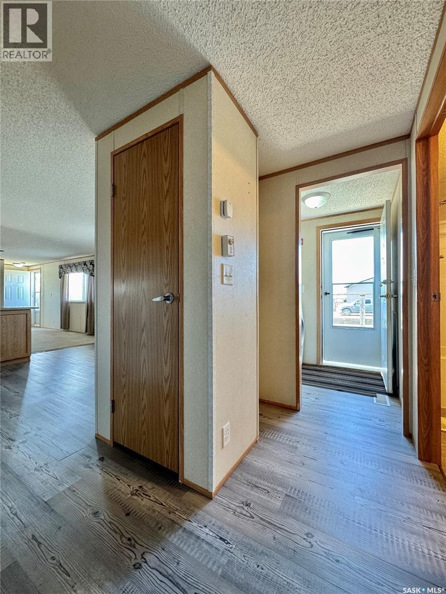 427 Vincent AVENUE W — photo 3