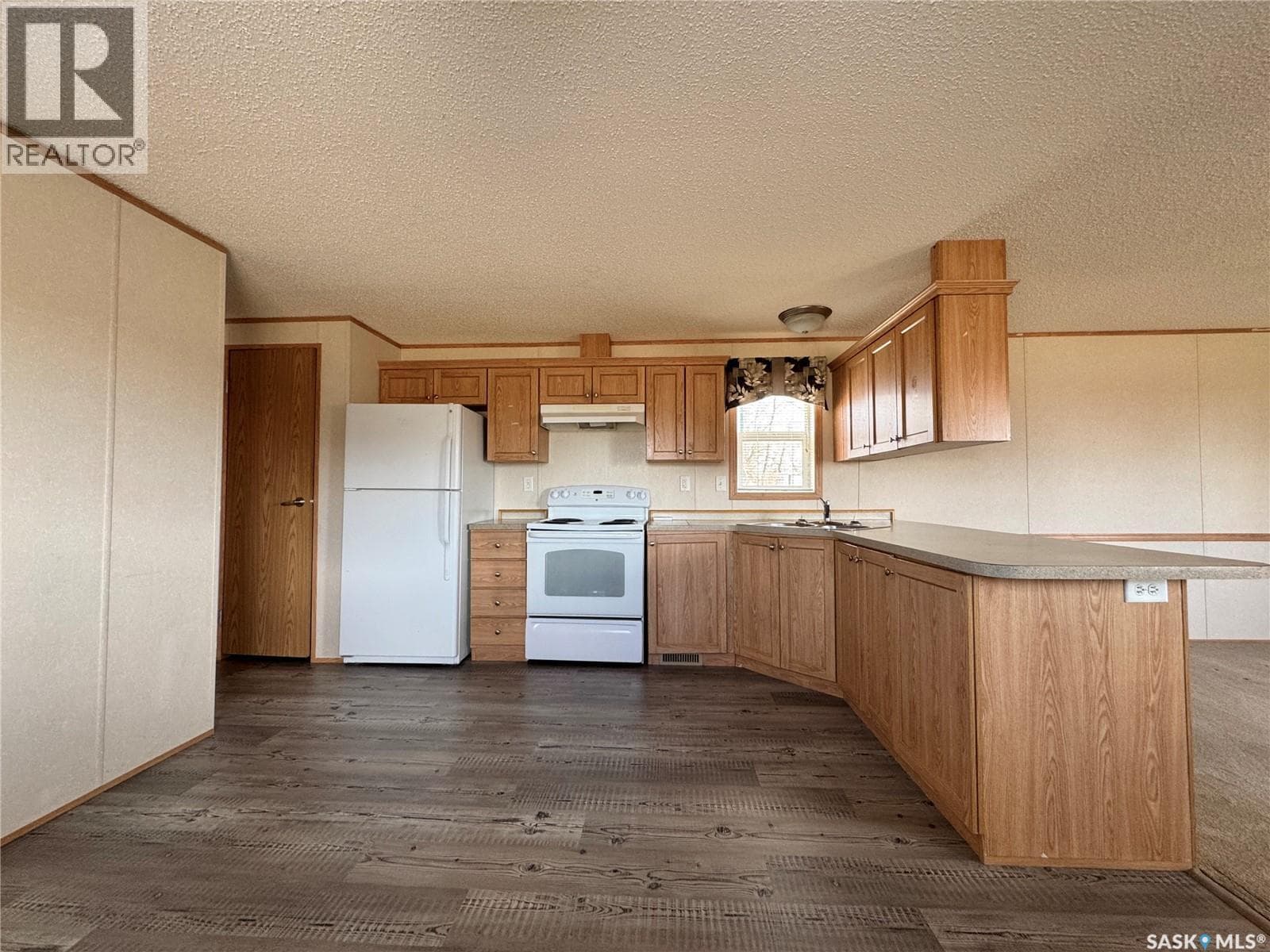 427 Vincent AVENUE W — photo 5