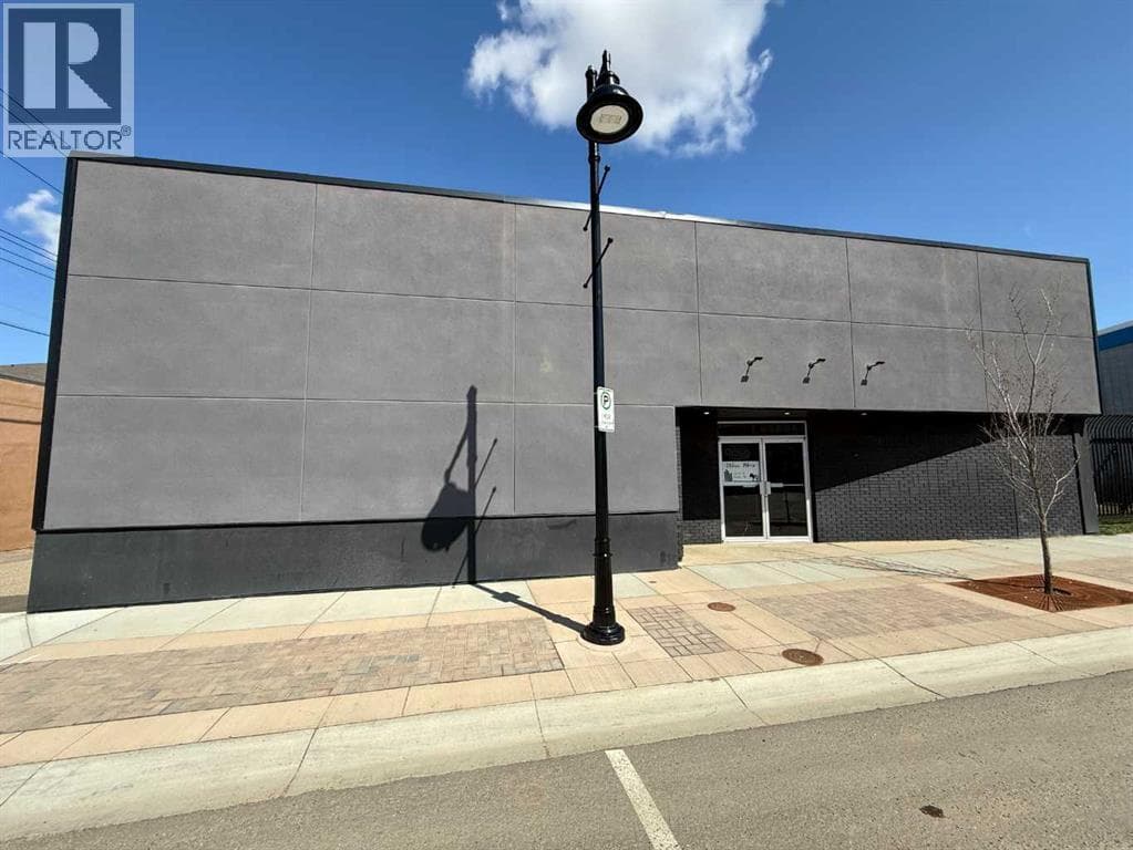 5004 51 Ave — photo 2