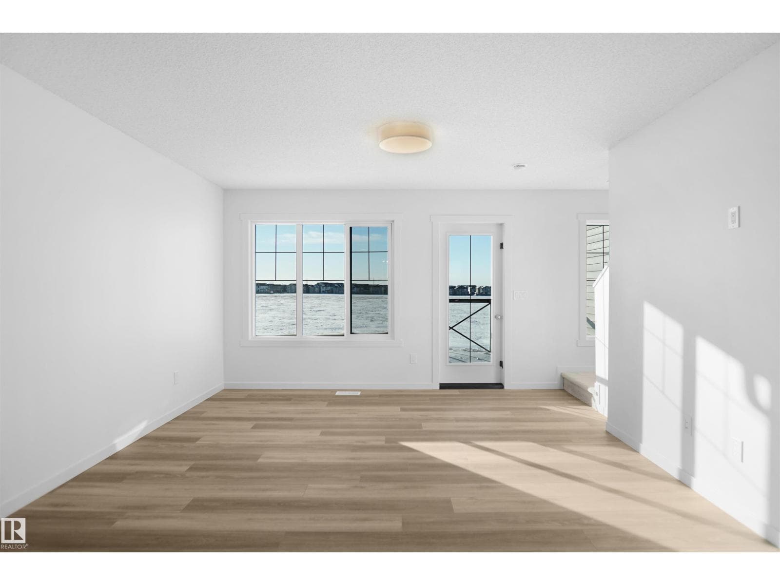 276 Deer Valley DR — photo 2