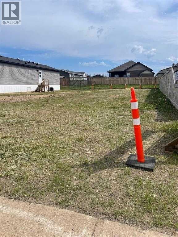 148 Beardsley Crescent — photo 4