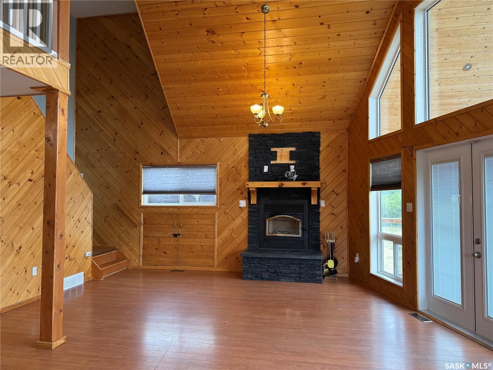 231 Kiezie Channel DRIVE — photo 4