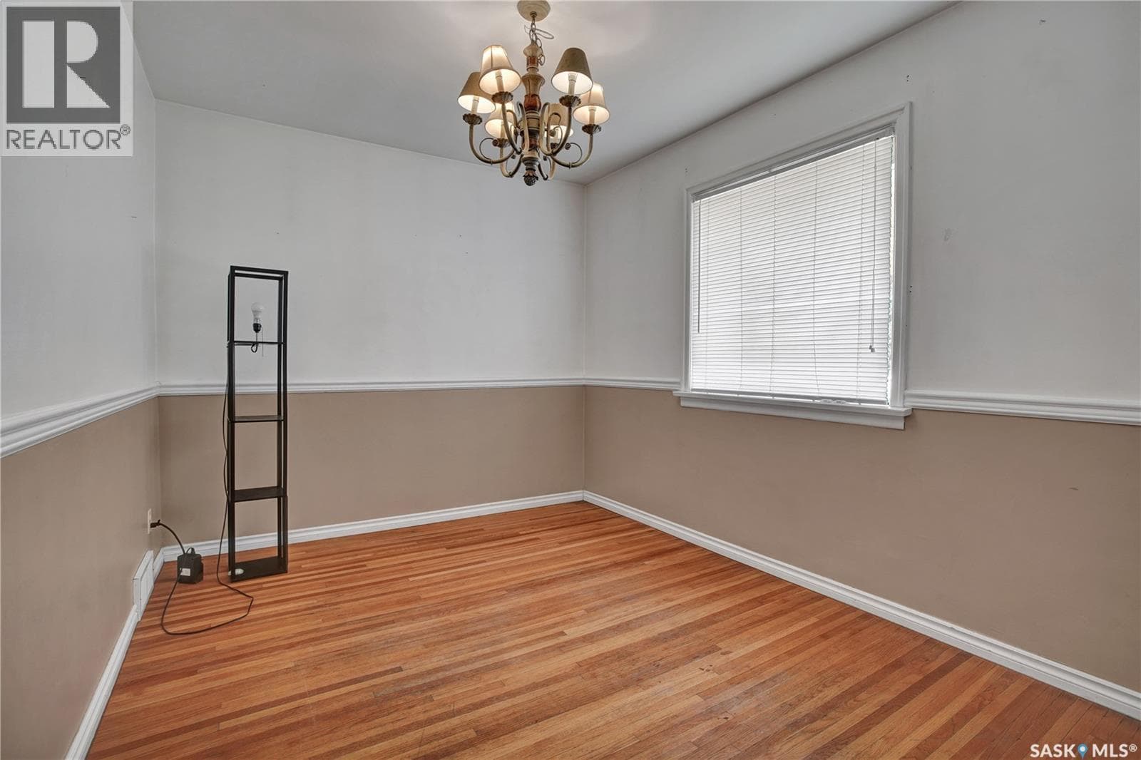 1328 Main STREET — photo 5