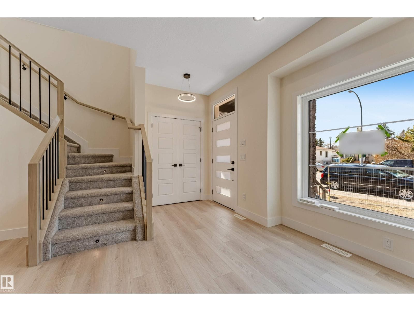 10323 79 ST NW — photo 4