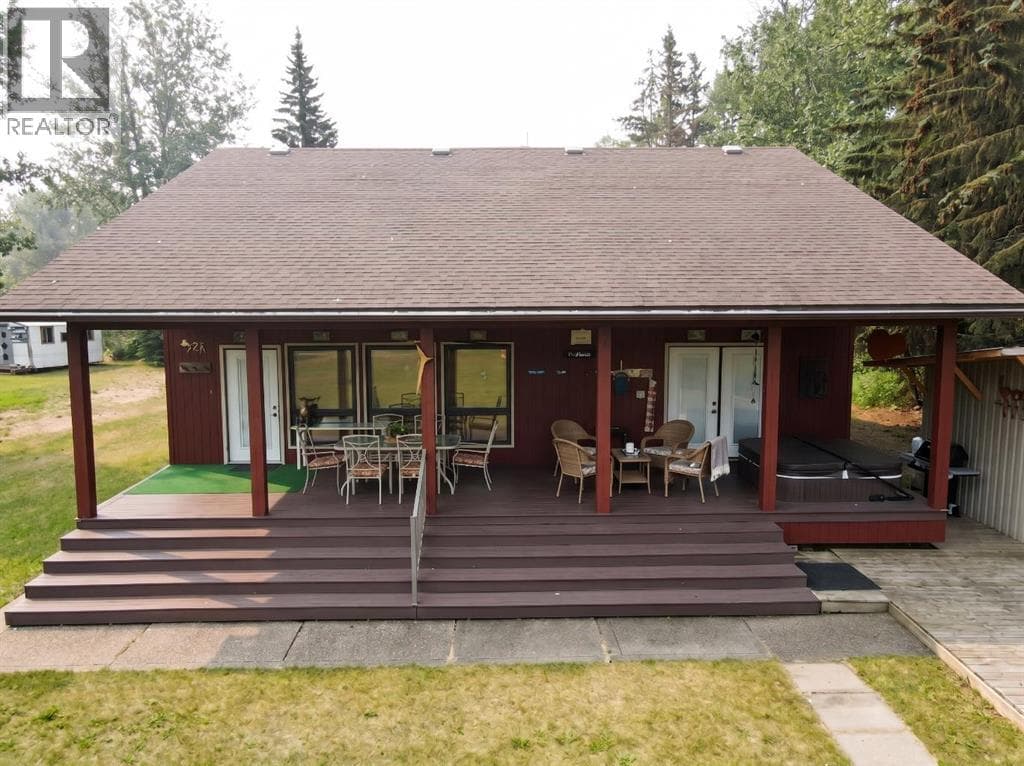 155 Peace River Avenue — photo 3
