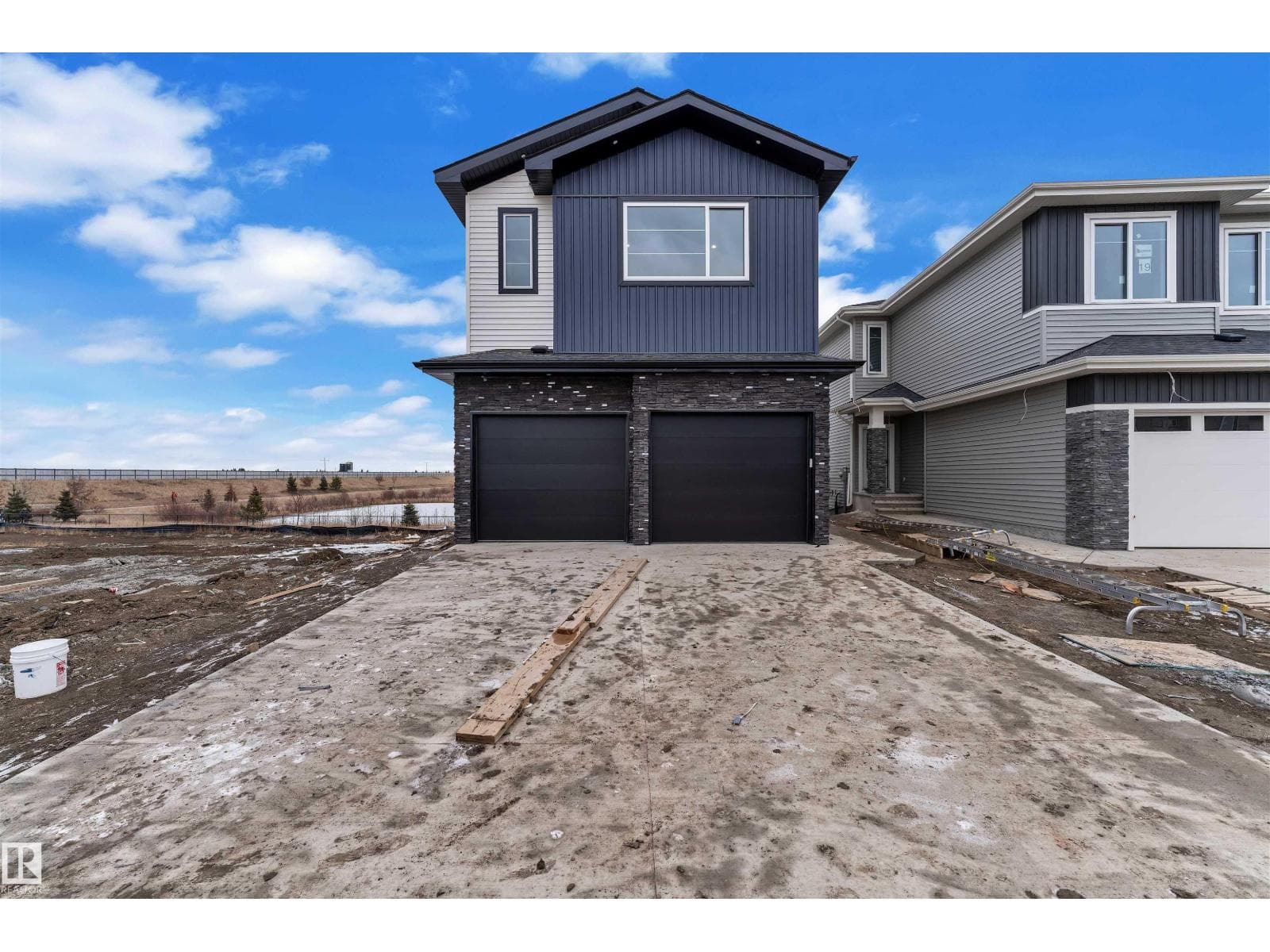 21 AXELWOOD CR — photo 3