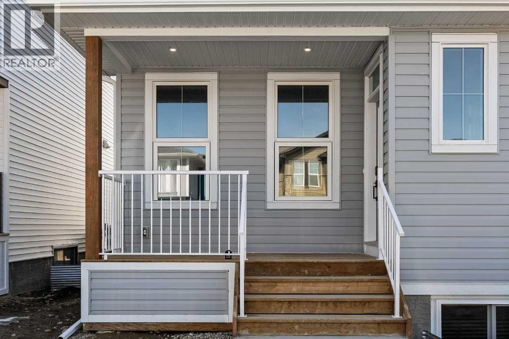 1133 Chinook Gate Bay SW — photo 2
